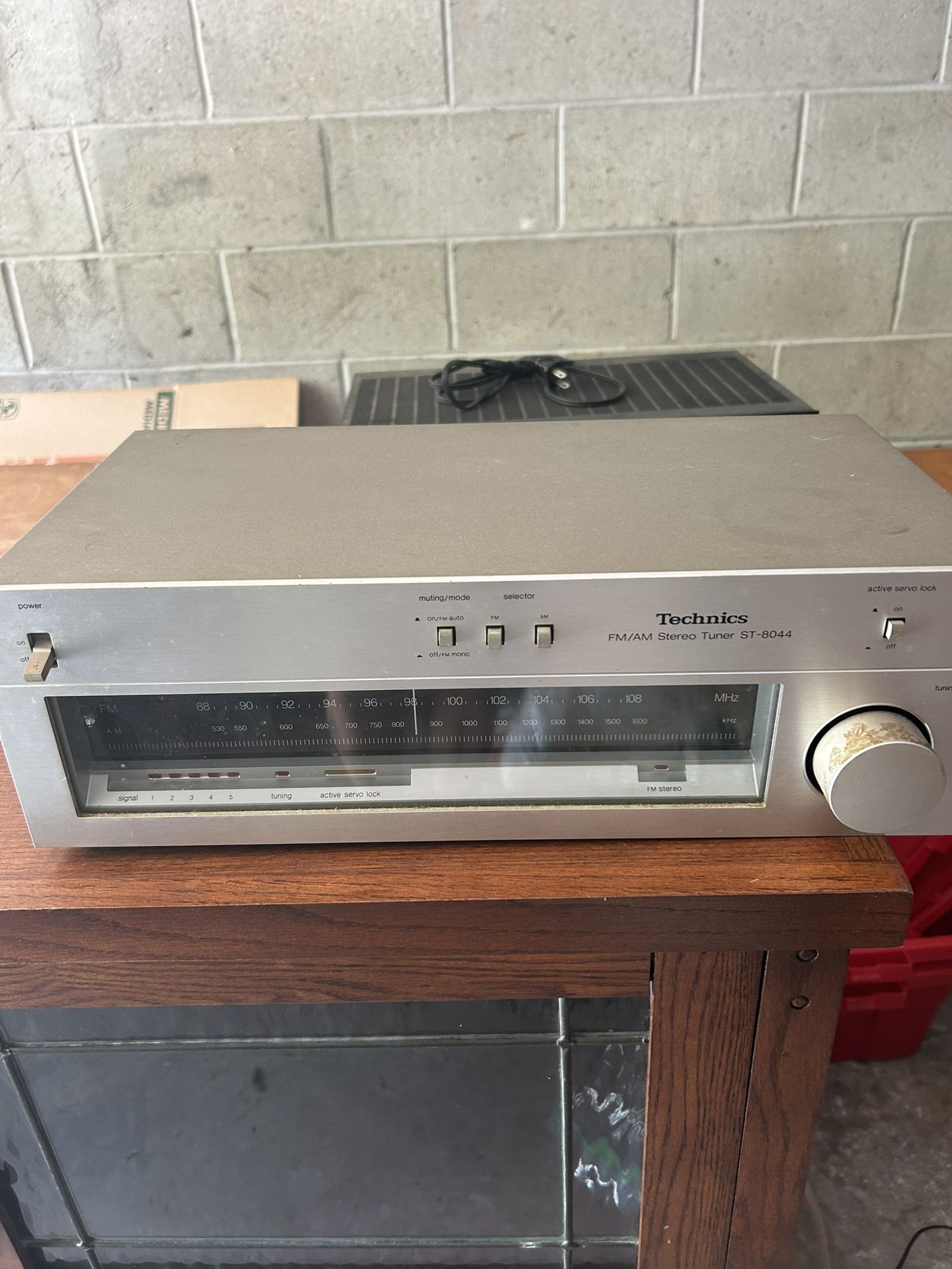 Technics FM/AM Stereo Tuner. ST-8944
