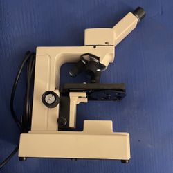 Microscope
