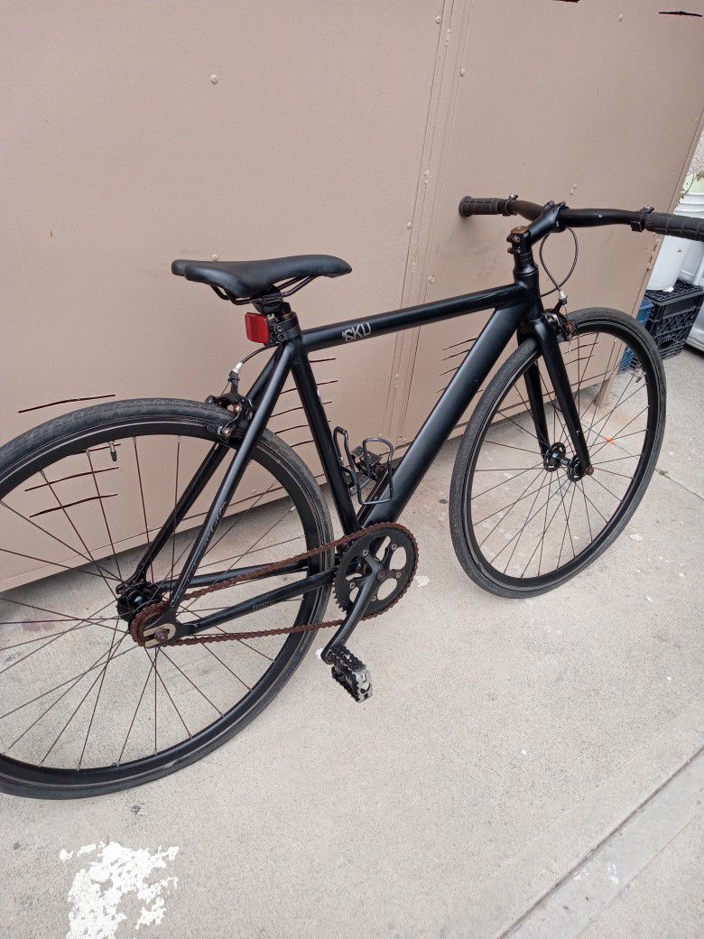 Fixie Bicycle SKU  700 wheels  $60