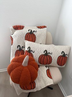 Pumpkin Fall Throw Blanket and Pillow Set