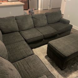 Gently Used Gray Sectional Couch with Ottoman – Great Condition!