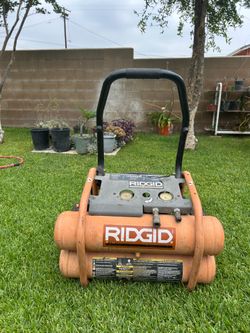 RIDGID 5 Gallons Air Compressor