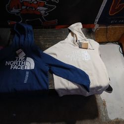 BRAND NEW NORTHFACE HOODIES SZ LARGE MEN