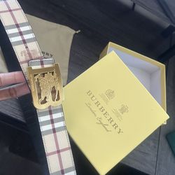 Burberry Belt With Revirsible Side