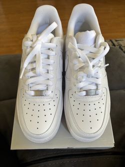 Womens 7.5 or Youth size 6 Air Force Ones