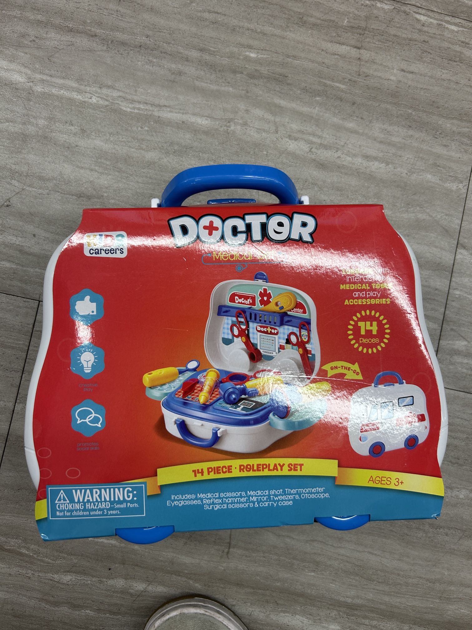 NWT Doctor Roleplay Medical Kit 14pcs set