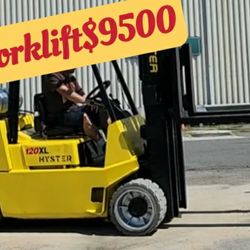 Hyster S120XL2S 12000 lb Lift Capacity Forklift (31T)