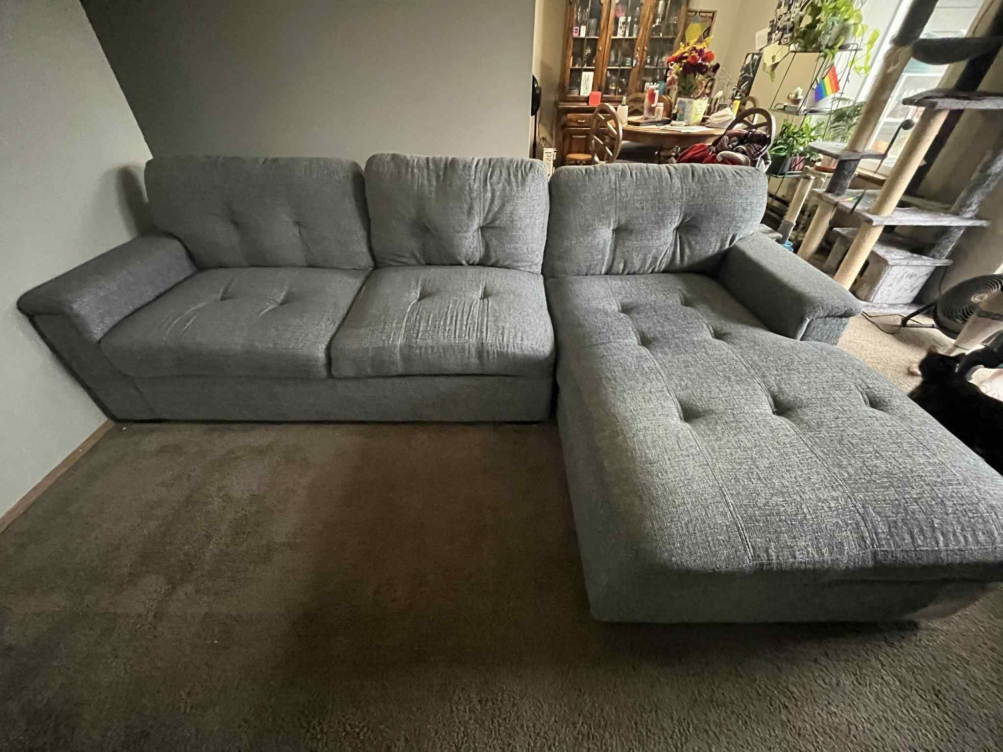Couch With Chaise