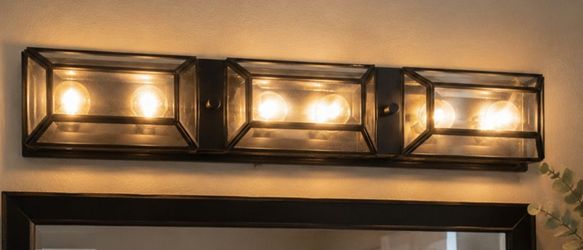 Light fixture