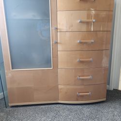 Italian King 6 Piece & Mirror  Bedroom Se
