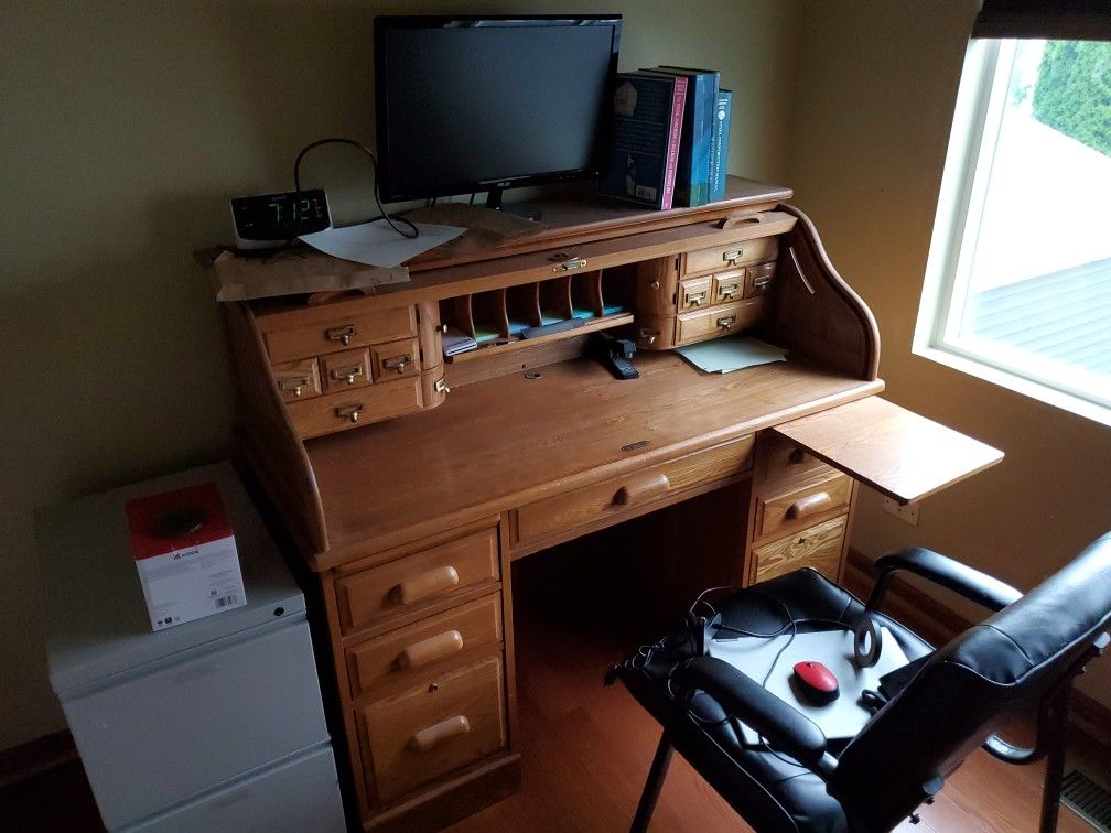 Capaccio brothers solid oak roll top desk