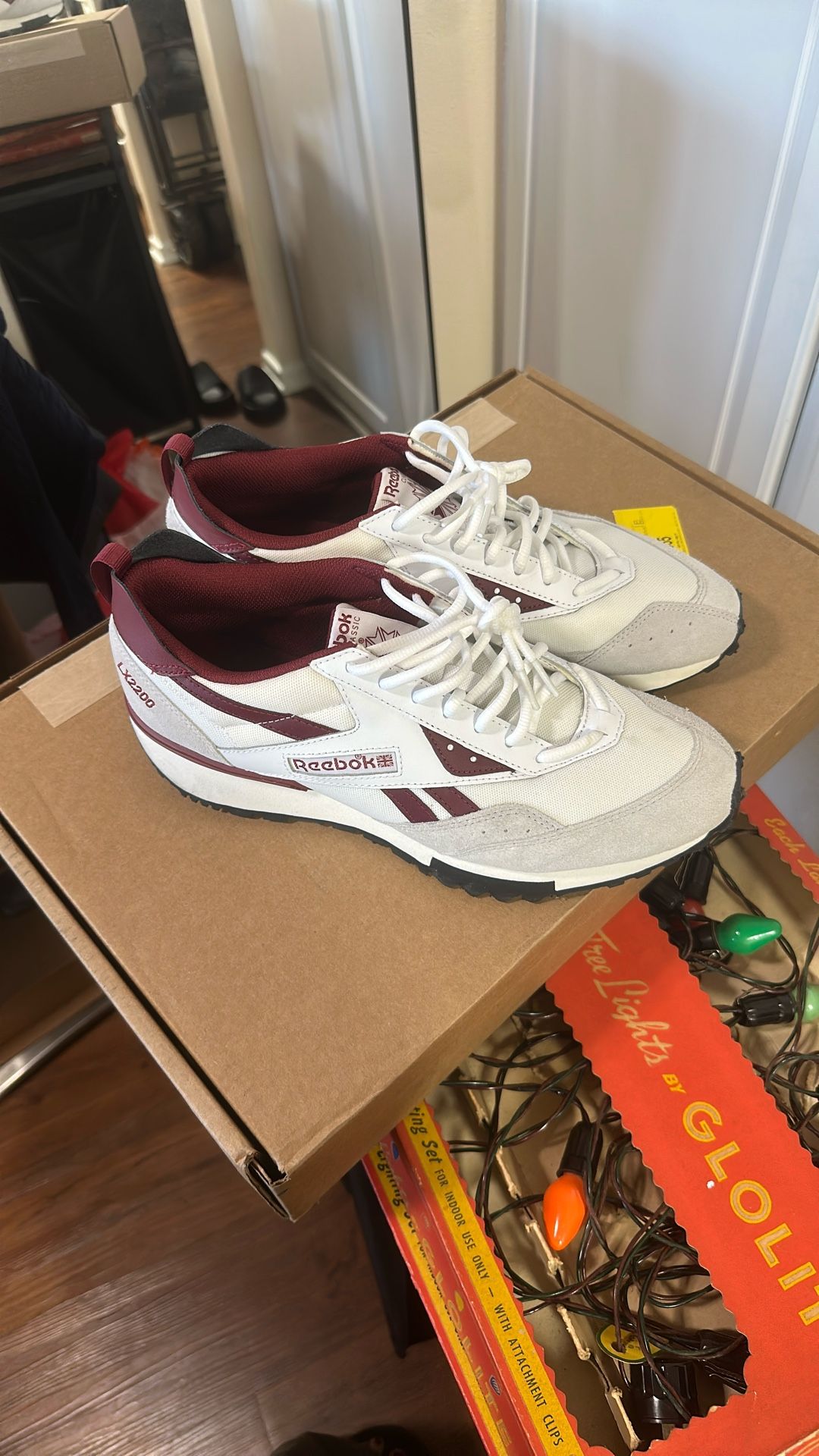 reebok sneakers brand new size 10.5