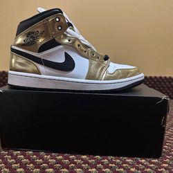 Jordan 1 Mid Metallic Gold Size 9