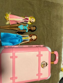 Disney Princess Doll Bundle and Suit Cas e