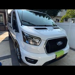 2023 Ford Transit-350