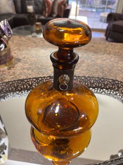 Amber Glass Decanter with Stopper