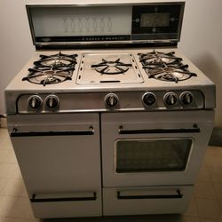 Vintage Stove - O'Keefe and Merritt