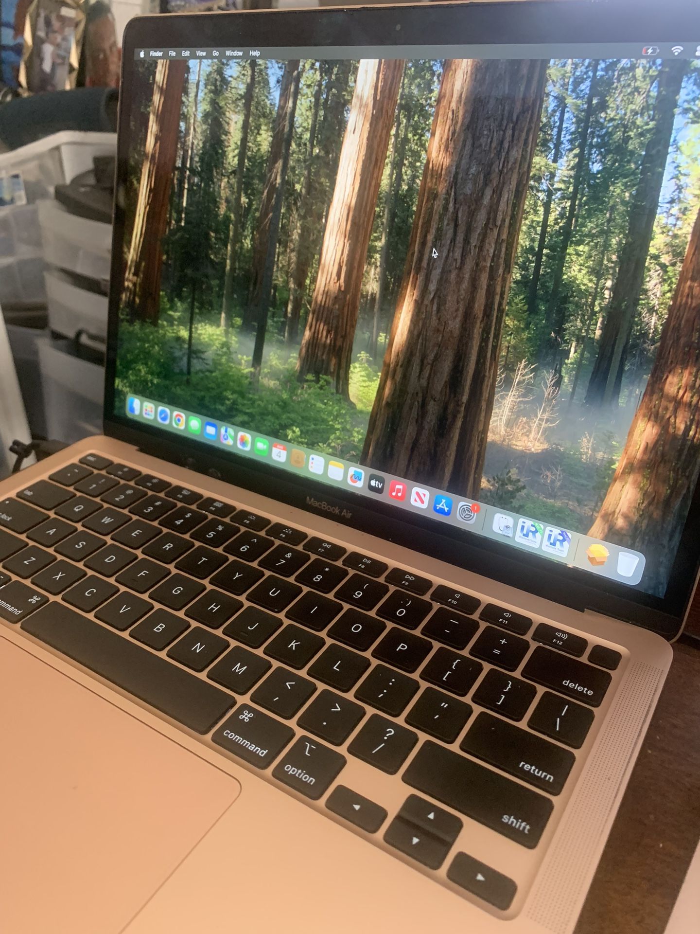 2020 MacBook Pro & Air