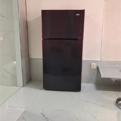 KENMORE....REFRIGERATOR FRIDGE NICE AND CLEAN 