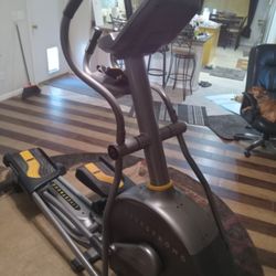 Livestrong  Elyptical Xlnt Condition
