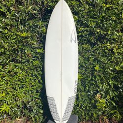 5’11 Roberts Short board Surfboard