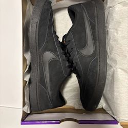 NIKE SB FC CLASSIC Size 12