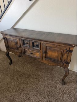 Wooden Dresser ( Pickup Only ! )
