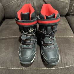 Tote boys boots, size 4