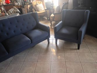 Juego de sillones en buenas condiciones color azul