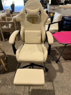 Gaming Chair Fabric Computer Chair with Footrest Height Adjustable Game Chair $99 🔥🔥🔥Second Location : Sweet Home Prime Furniture 🌸1627 Columbia