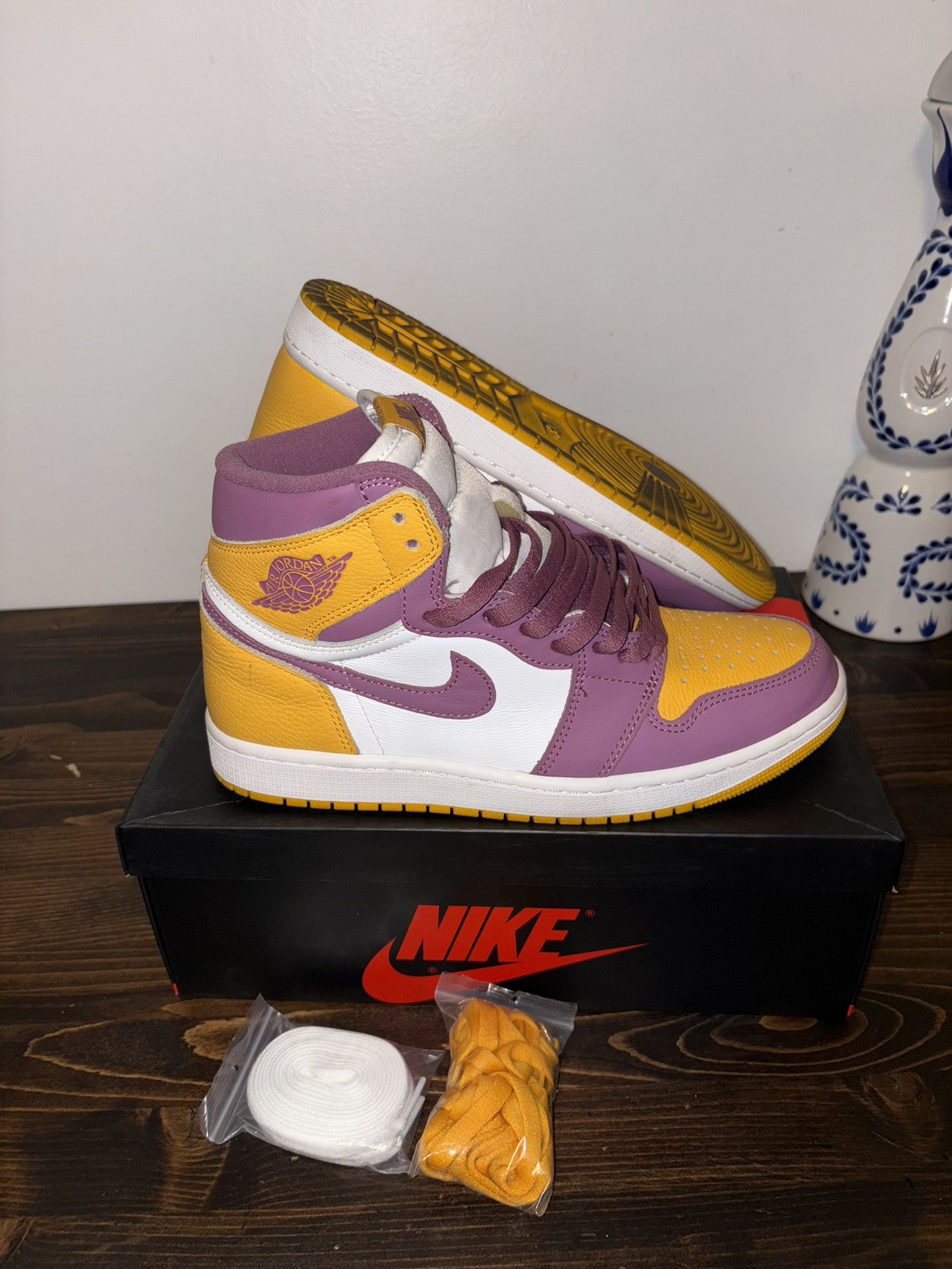 Nike Air Jordan 1 Retro High OG "Brotherhood"