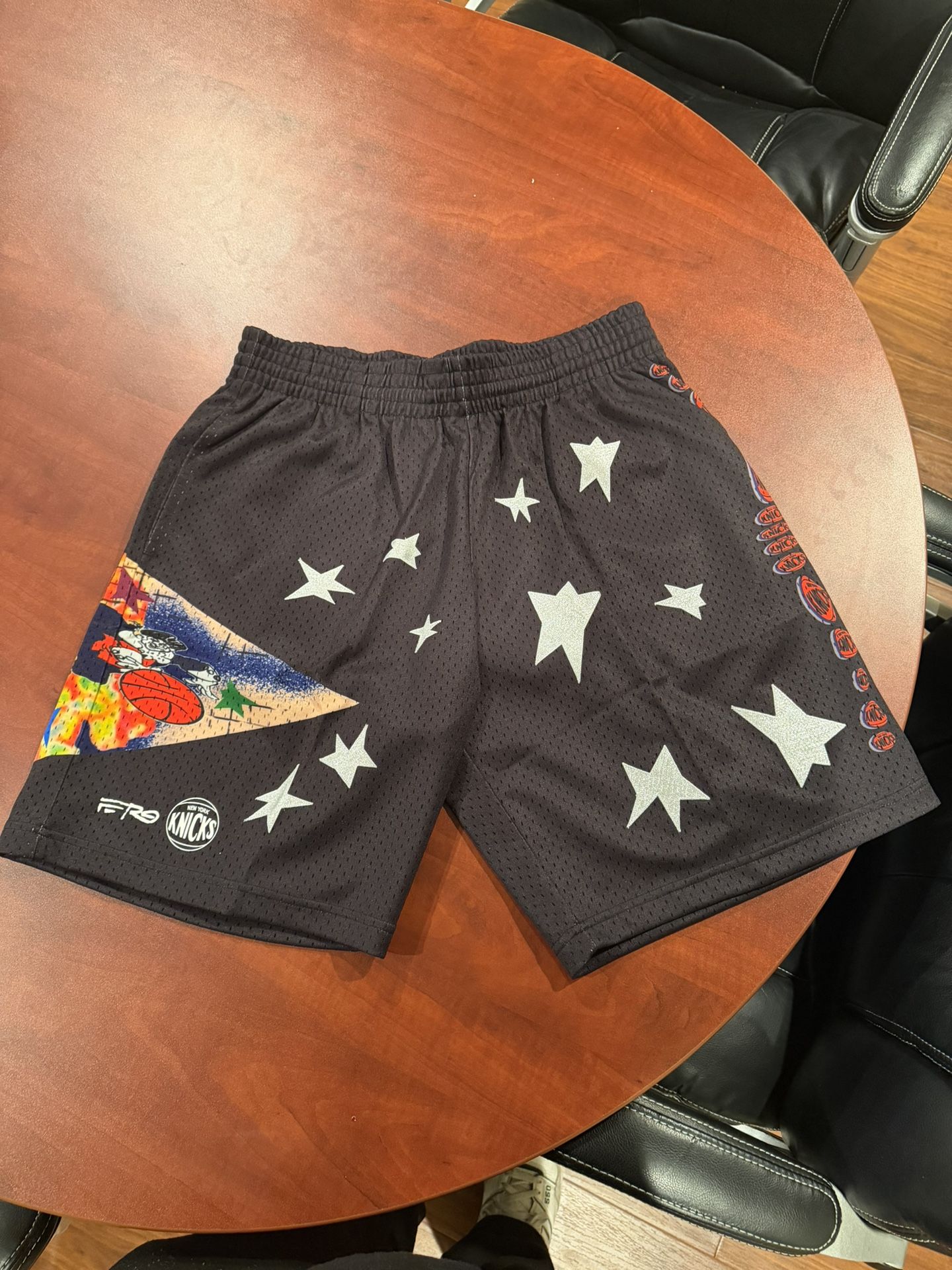 New York Knicks Basketball Shorts Mitchell & Ness Size L NBA Asap 
