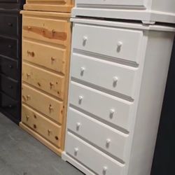 Five Drawers Jumbo Pinewood Dresser 