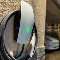 TESLA CHARGER