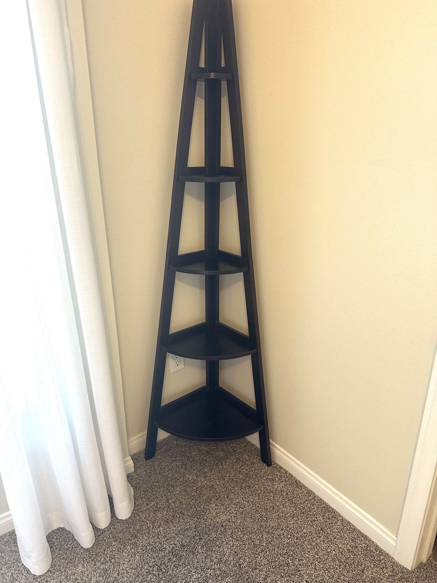 Corner Shelf - Book Shelf - Wood 6 Ft