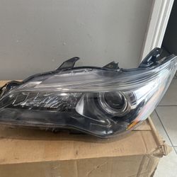 2015-2017 Toyota Camry Sport Left Headlight 