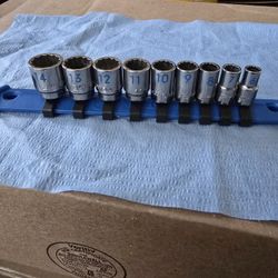 Matco 1/4" drive 9 piece Metric 12 point chrome socket set- Read description