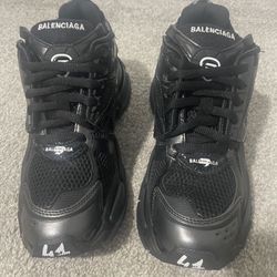 Balenciaga Runner