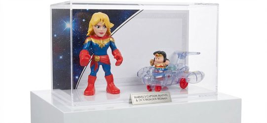 Playskool Mega Mighties Captain Marvel & Little People Wonder Woman Jet w/ Sounds