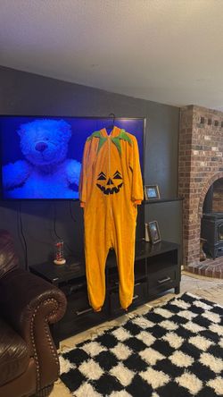 Halloween pumpkin costume