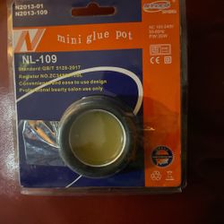 Mini glue pot