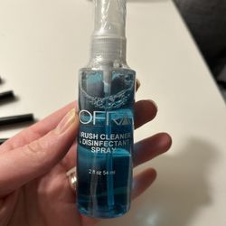 Makeup Brush Cleaner
