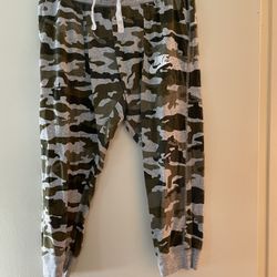 Nike Joggers Size Medium 