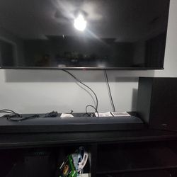 Samsung Soudbar And Subwoofer
