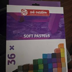 36 Soft Pastels