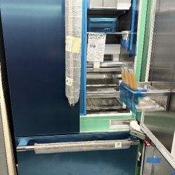 New Refrigerator French Door Built In 36-inch Thermador Freedom Collection T36IT905NP 