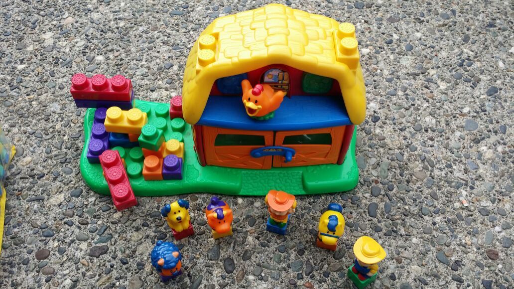 Shelcore Toys block/Barn/animals