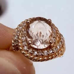 14K Gold Ring with Pink Morganite & Diamond Accents – Size 4 – 5.22g
