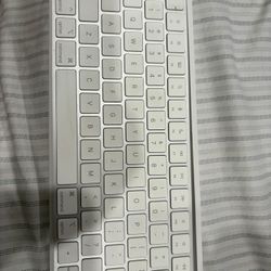 Magic Keyboard 