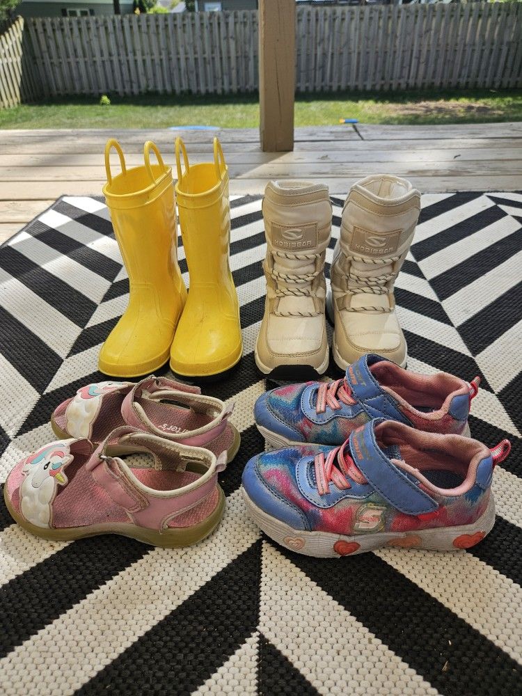 Girls Shoes Size 9-10
